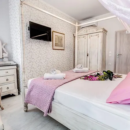 Bebeto * Corfu (city)